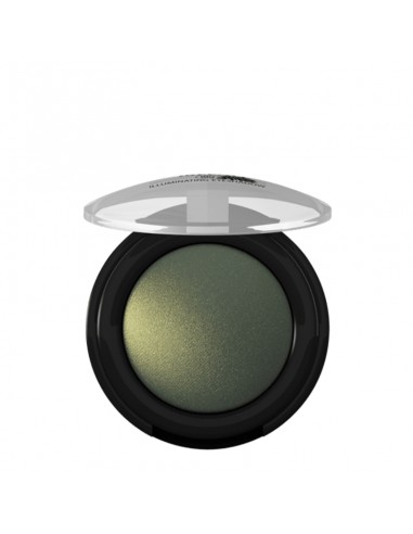 Illuminating Eye Shadow